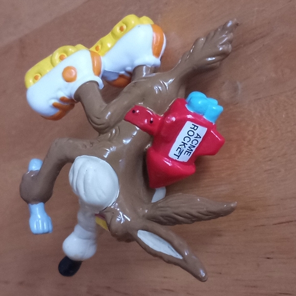 1988 Vintage Wyle E. Coyote PVC Figure Applause 1988 Collectible - Picture 6 of 9